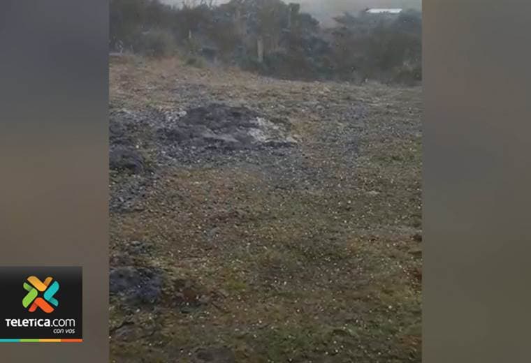 Sorprendente caída de granizo ocurrió esta tarde en el cerro de La Muerte