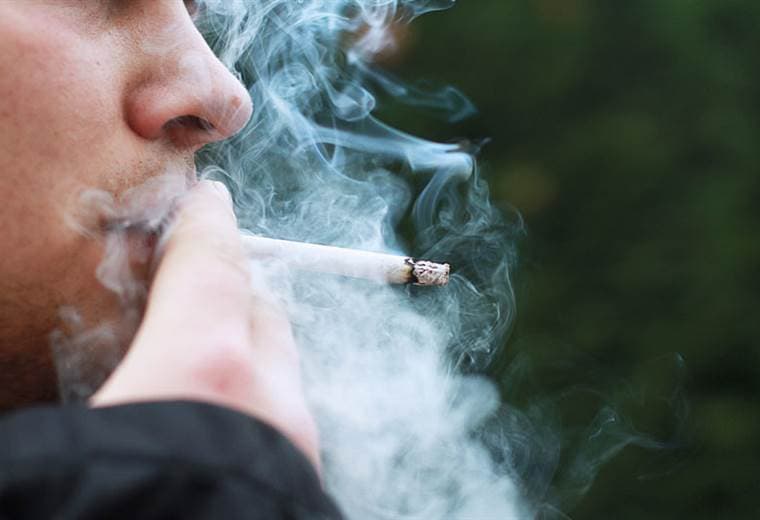 Cae el consumo de tabaco en América, según OPS