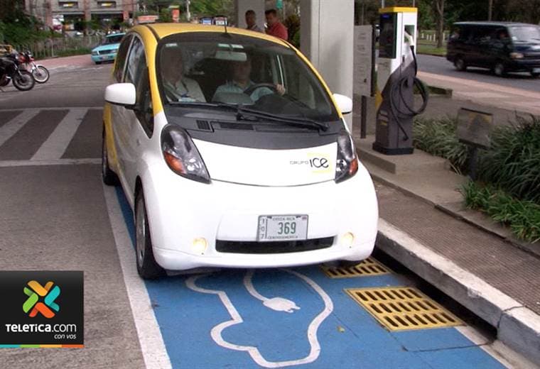 Avanzan reglamentos para impulsar ley de transporte eléctrico