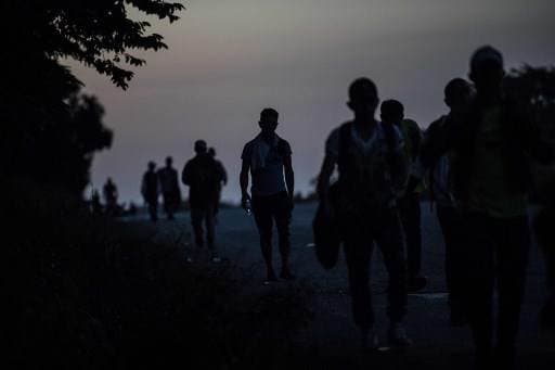 Italia adopta una dura ley contra los migrantes