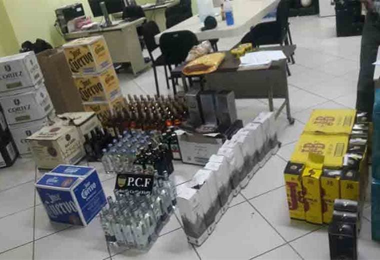Conductor que murió por disparo de oficial en Tárcoles llevaba 485 unidades de licor de contrabando