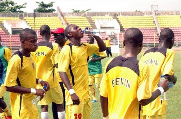 Futbolistas de Benín que mintieron sobre su edad fueron condenados a prisión