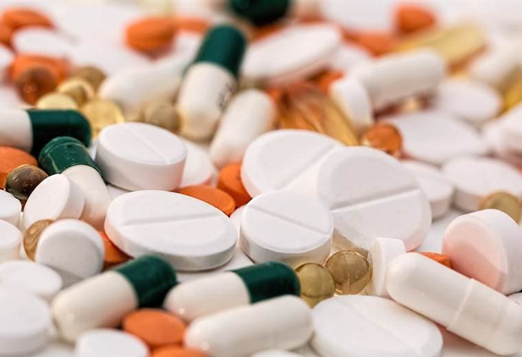 Ministerio de Salud advierte sobre los riesgos de comprar medicamentos en la calle