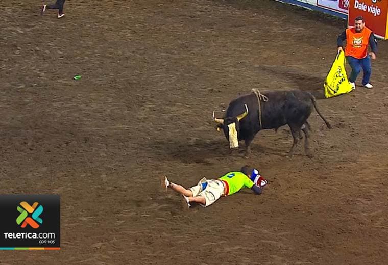 Emociones de los toros regresaron este 25 de diciembre a Zapote