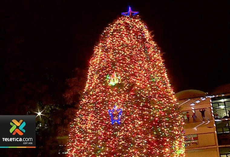 25.000 luces adornarán árbol del Hospital Nacional de Niños