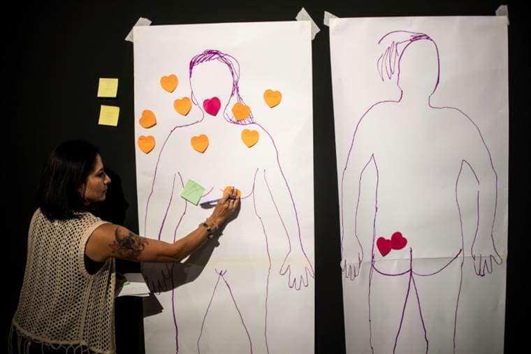 'Yo sexteo': Mexicanas aprenden y defienden el erotismo on-line