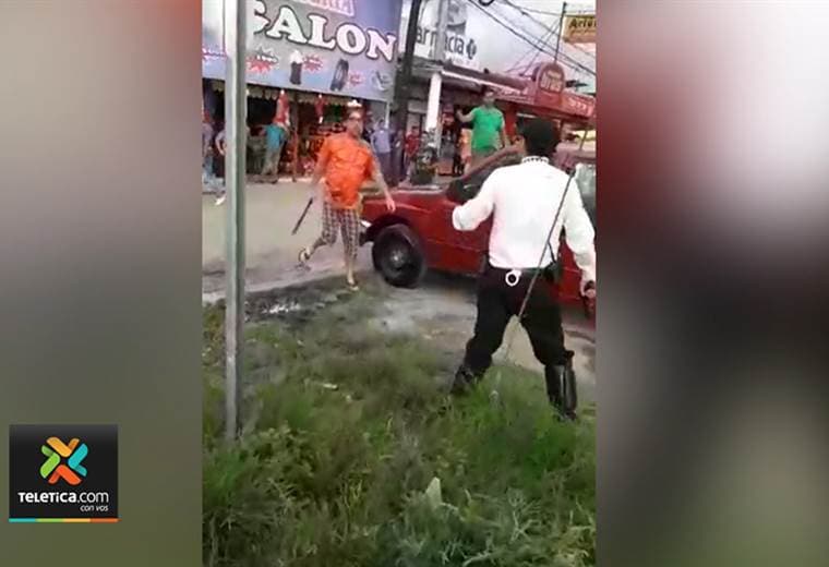Conductor que dio positivo en alcoholemia amenazó a oficial de Tránsito con un machete en Río Claro