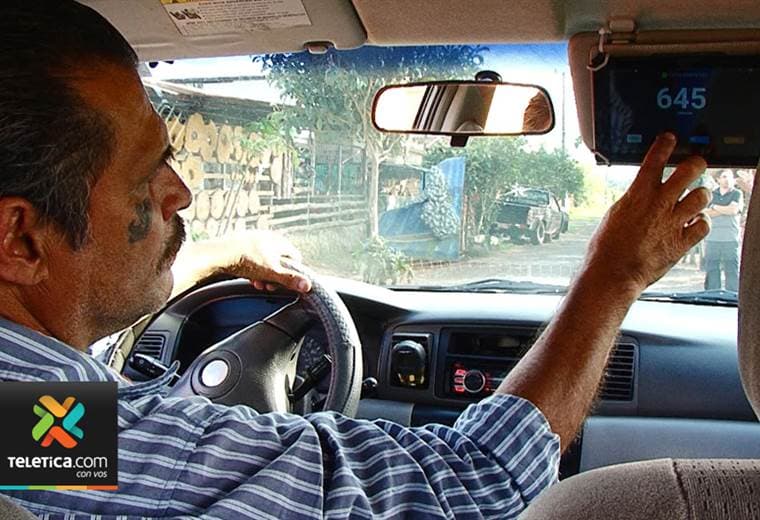 Ingenieros ticos crean “María” de taxi que se usa con una Tablet y que no se puede alterar