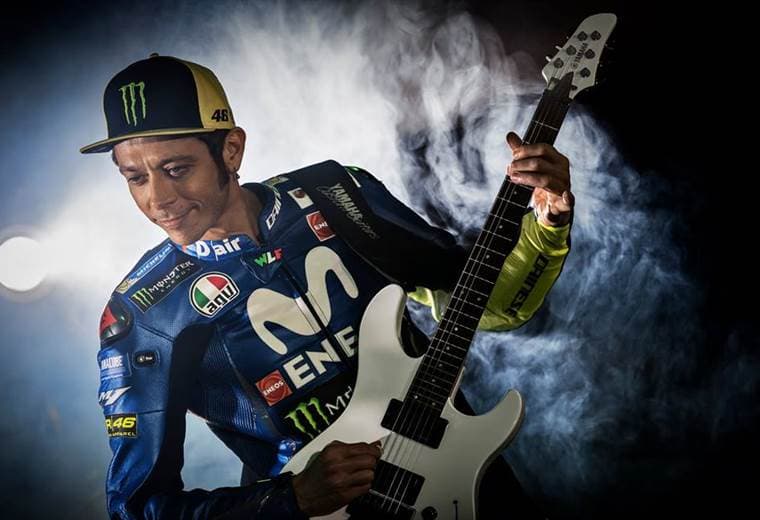 
Valentino Rossi amplía su contrato con Yamaha hasta 2020