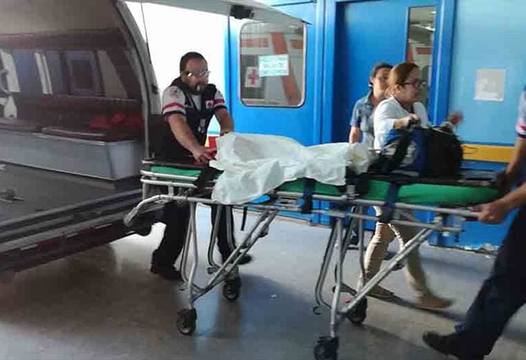Niño de dos años está grave tras ser atropellado por vehículo liviano en Cartago