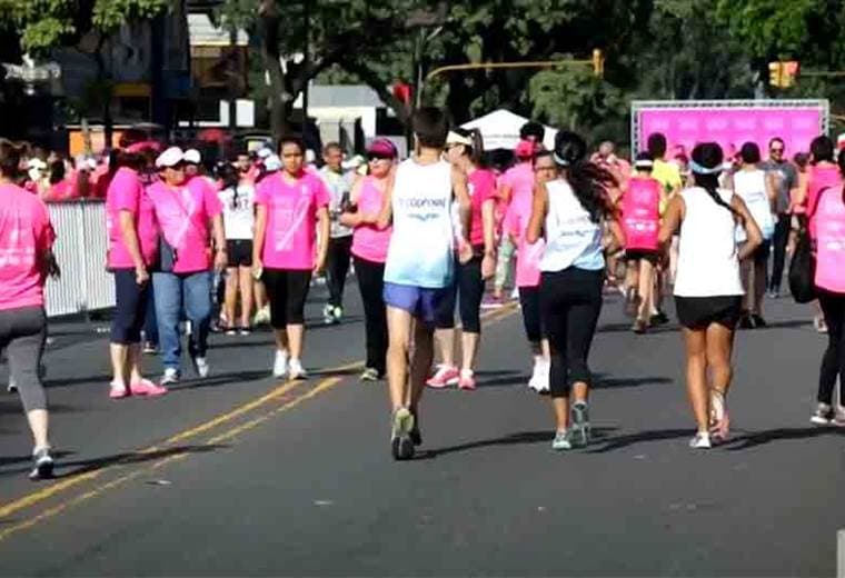 Carrera contra el cáncer de mama será este domingo en San José