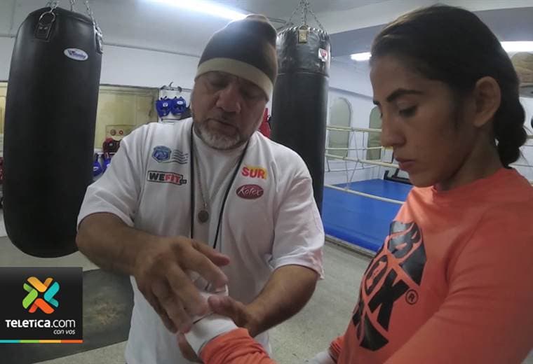 Boxeadora Yokasta Valle advierte a su oponente venezolana que "la casa se respeta"