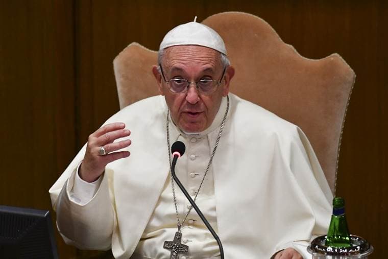 El papa condena "con fuerza" las "atrocidades" de pedofilia en EE.UU.