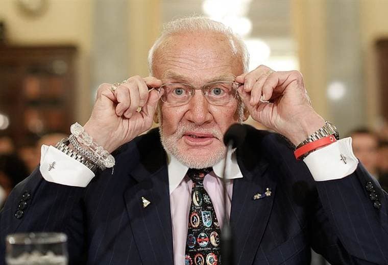 La batalla judicial del astronauta Buzz Aldrin contra sus hijos a los que acusa de robarle su dinero