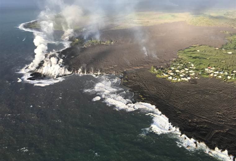Más de un centenar de hogares destruidos por lava de volcán hawaiano