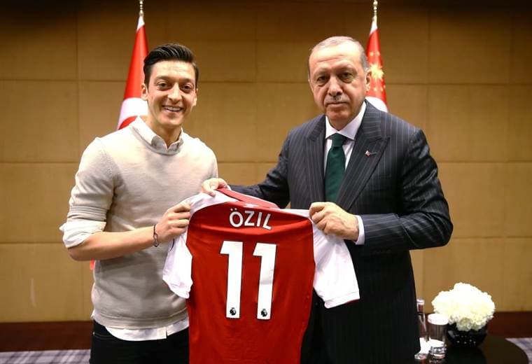 Mesut Özil: "Soy alemán cuando ganamos, pero inmigrante cuando perdemos