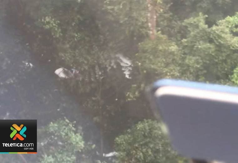 Piloto de la avioneta accidentada en La Fortuna fue encontrado sin vida (video)
