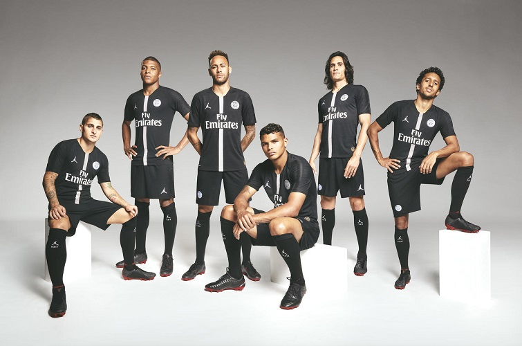 Jordan y el Paris St Germain se unen para presentar una línea de ropa que une  baloncesto y fútbol