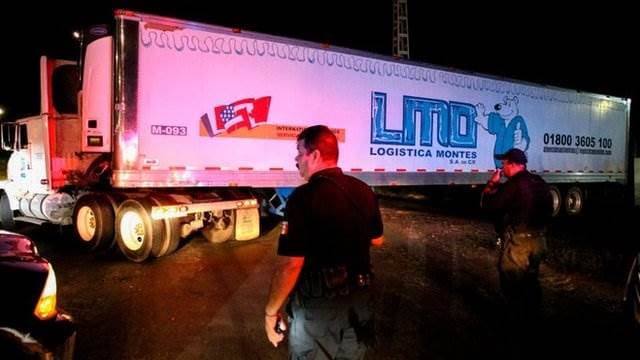 Lo que dice de México el escándalo del tráiler con más de 150 cadáveres que apareció en Jalisco