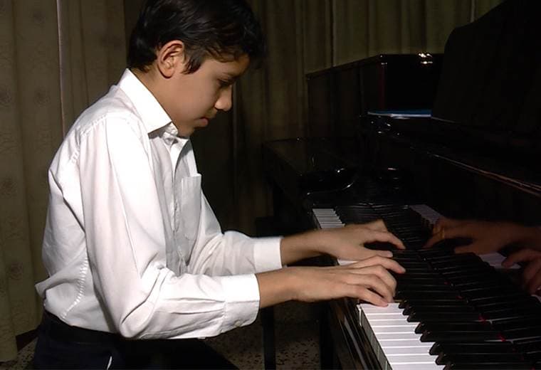 Talentoso niño pianista culminará sus estudios en prestigiosa escuela en Minessota