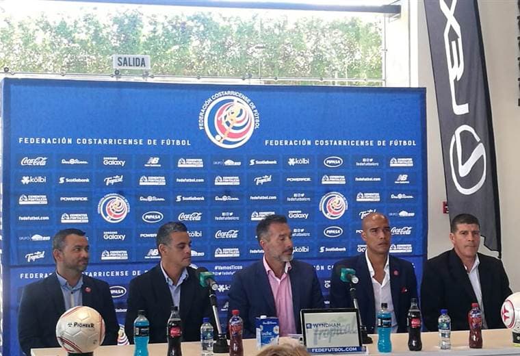 Gustavo Matosas presentó oficialmente su cuerpo técnico con el objetivo de llegar al Mundial 