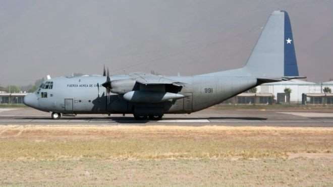 Hallan restos de avión flotando en zona donde desapareció aeronave chilena 