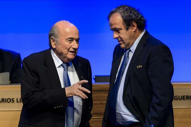 AFP: Platini y Blatter son acusados de estafa en Suiza