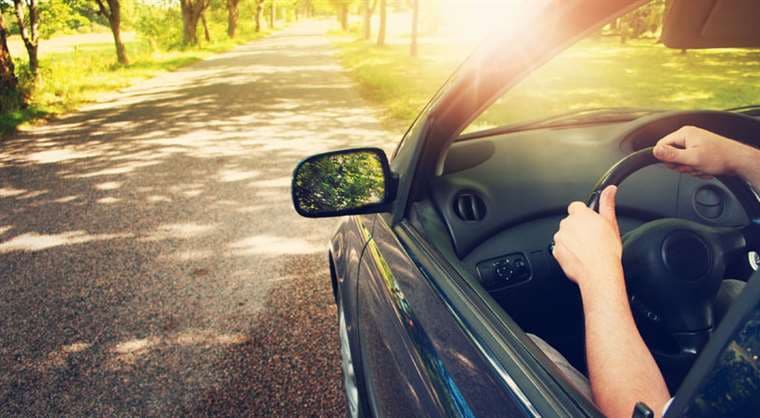 Cuida el planeta al volante: cinco consejos fáciles para una conducción ecoamigable