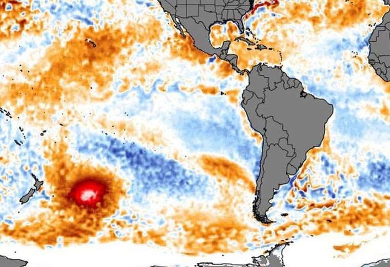La masa de agua cálida que apareció cerca de Nueva Zelanda y se "mueve" a Sudamérica