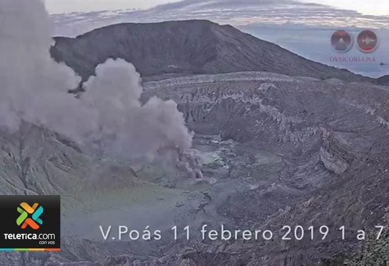 Volcán Poás lleva cuatro días de actividad sostenida