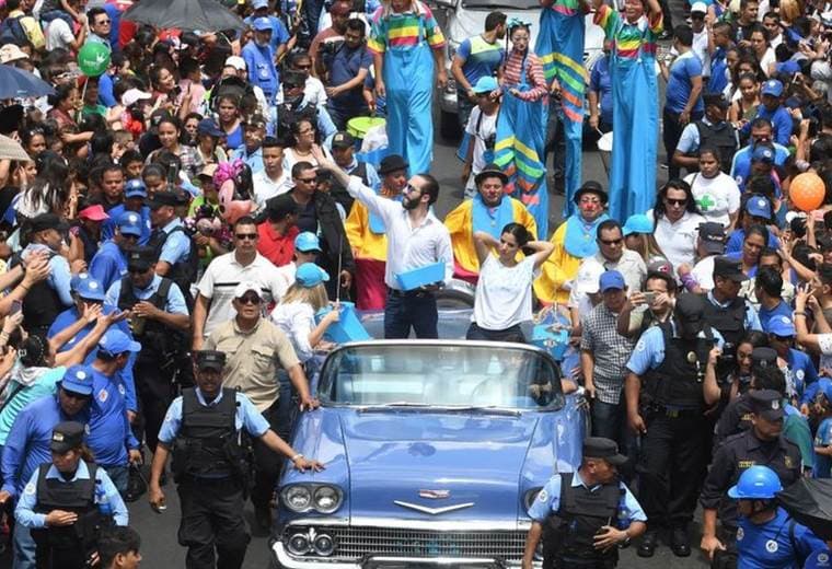 Nayib Bukele derrotó 'sin ideología ni un partido fuerte' a las fuerzas políticas de El Salvador