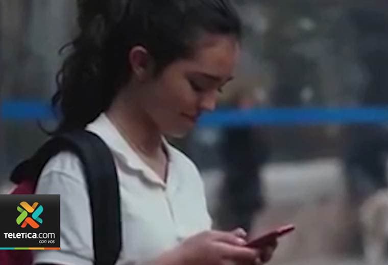 Lanzan campaña para advertir de los problemas del "sexting"
