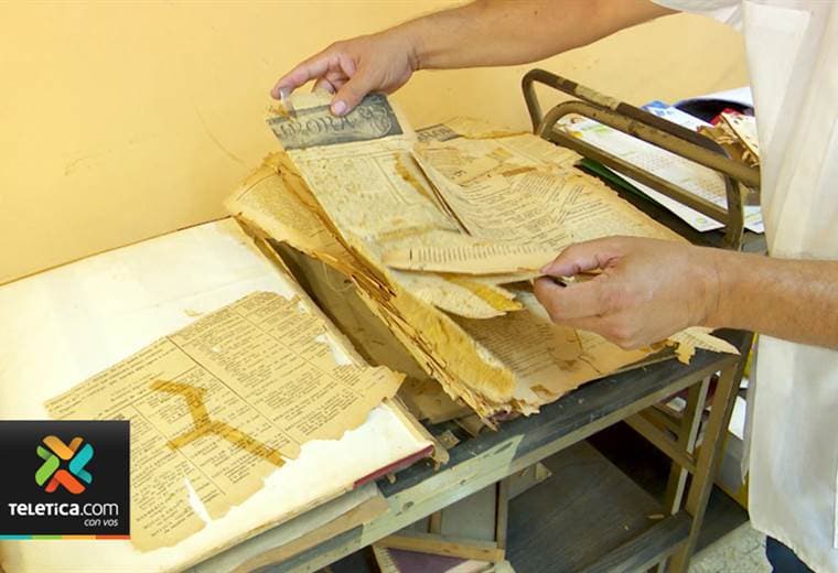 Biblioteca Nacional le devuelve la vida a los textos que el descuido les ha causado estragos