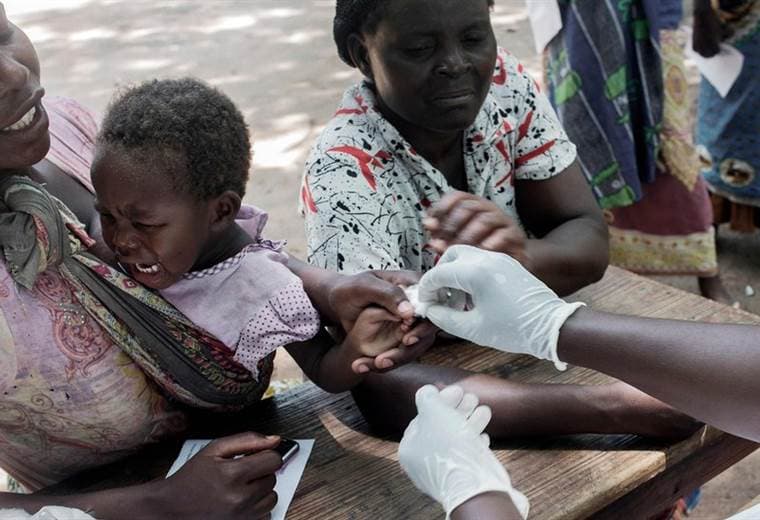 Primera vacuna contra la malaria da sus frutos en el oeste de Kenia