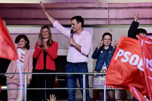 Sánchez gana las legislativas en España y la extrema derecha irrumpe en el Parlamento