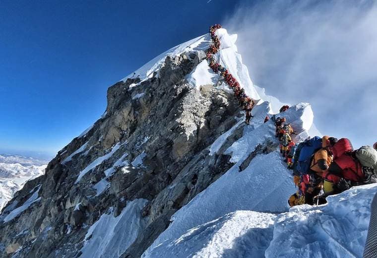 Nepal abrió acceso al Everest pese a incertidumbre sanitaria