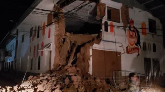 Sube a dos muertos y 15 heridos balance por sismo de 8 grados en Perú