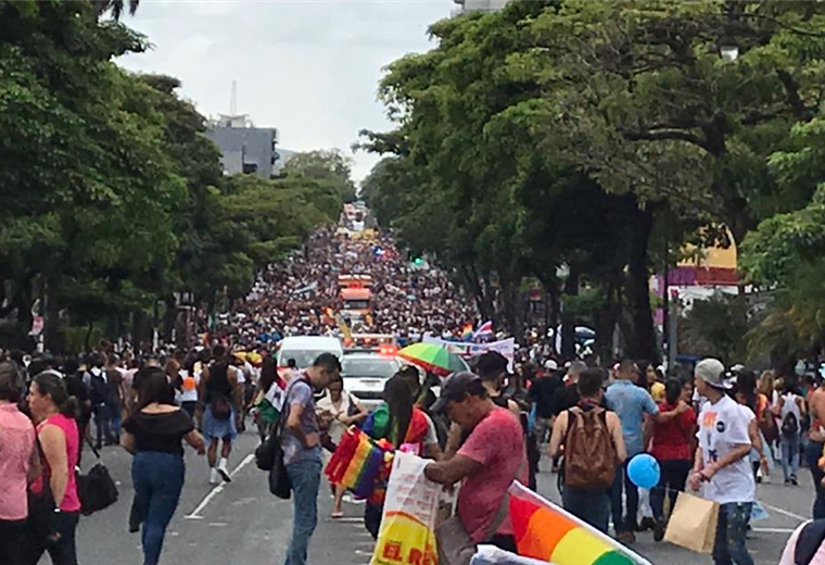 Marcha de la diversidad llenó las calles josefinas de amor y lucha por la igualdad de derechos
