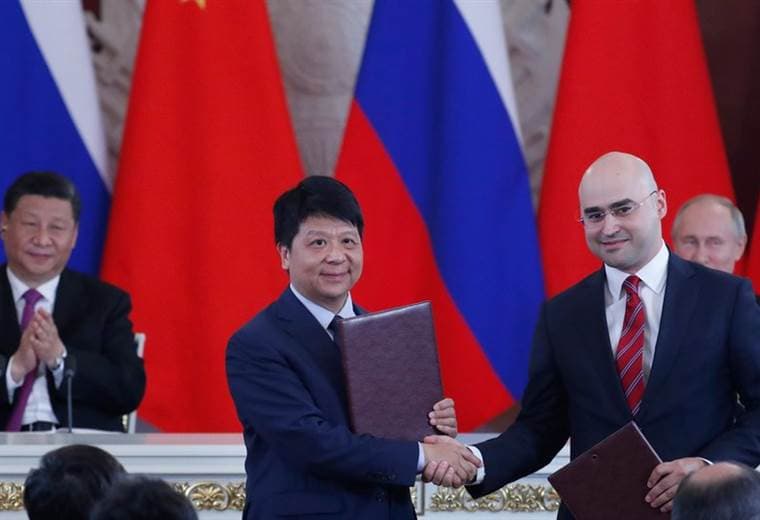 Huawei, en plena batalla con EE.UU., firmó un acuerdo para desarrollar la tecnología 5G en Rusia