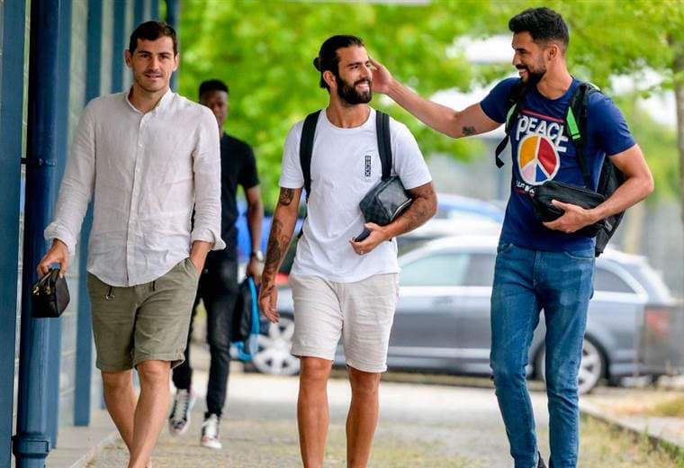 Casillas acude al inicio de la pretemporada del Porto dos meses después de su infarto