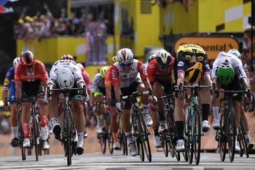 Holandés Mike Teunissen gana la primera etapa y es líder del Tour 2019 |AFP