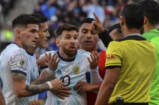 Lionel Messi es expulsado ante Chile | AFP 