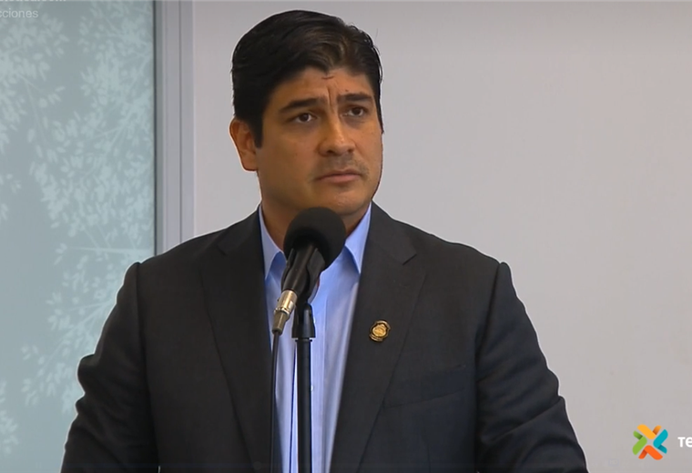 Presidente Alvarado se sacude de las críticas y respalda acuerdo entre la CCSS y sindicatos