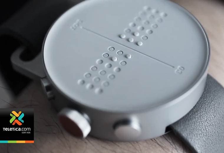 Personas no videntes ahora pueden acceder a tecnología de relojes inteligentes sin problemas