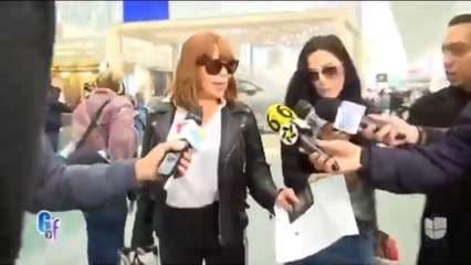 Alejandra Guzmán le gritó a los periodistas cuando la abordaron en el aeropuerto