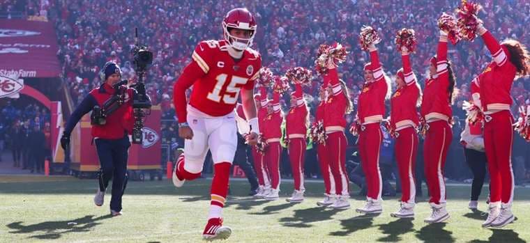 Mahomes y sus Chiefs ante San Francisco en duelo de líderes de división de NFL