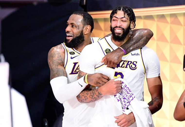 Resurrección de Lakers, del infierno a brindarle el título a Kobe