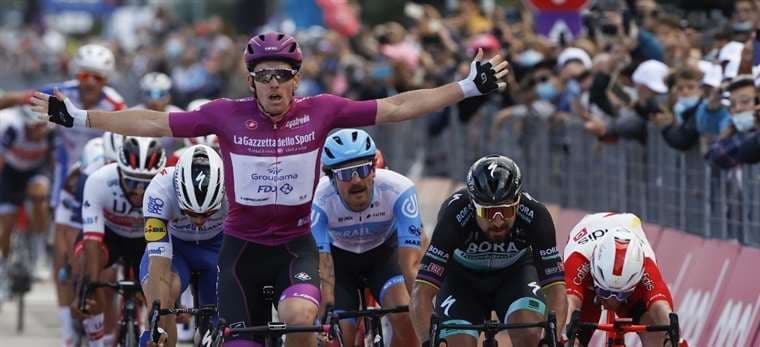Démare suma su 4ª victoria de etapa en el Giro-2020