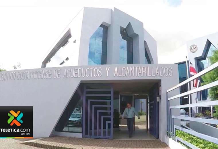 Caso Azteca: dos contrataciones vinculadas con empresa investigada se mantienen vigentes en AyA