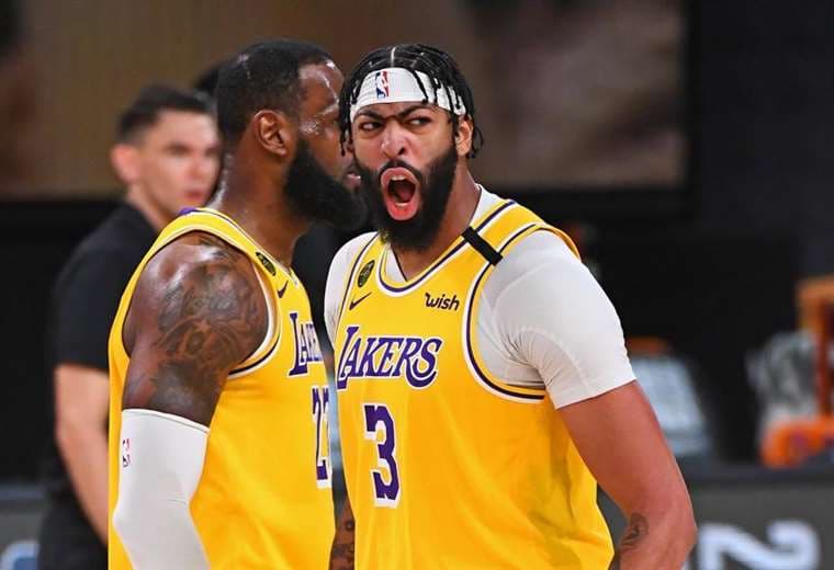 NBA: LeBron y Davis imponen su ley y Lakers vencen a los Spurs 